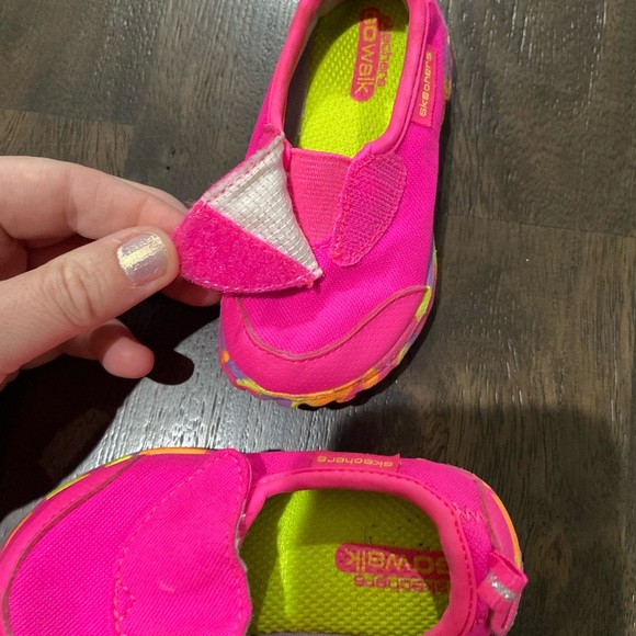Skechers Go Walk Slip On Athletic Active Shoes Pink & Tie Dye Baby Girls Size 5 - Picture 9 of 15